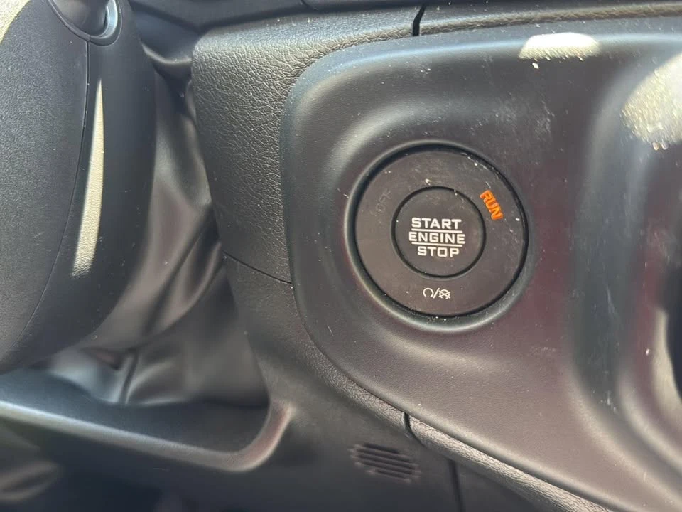 2023 Jeep JT Gladiator - Image 14 of 19