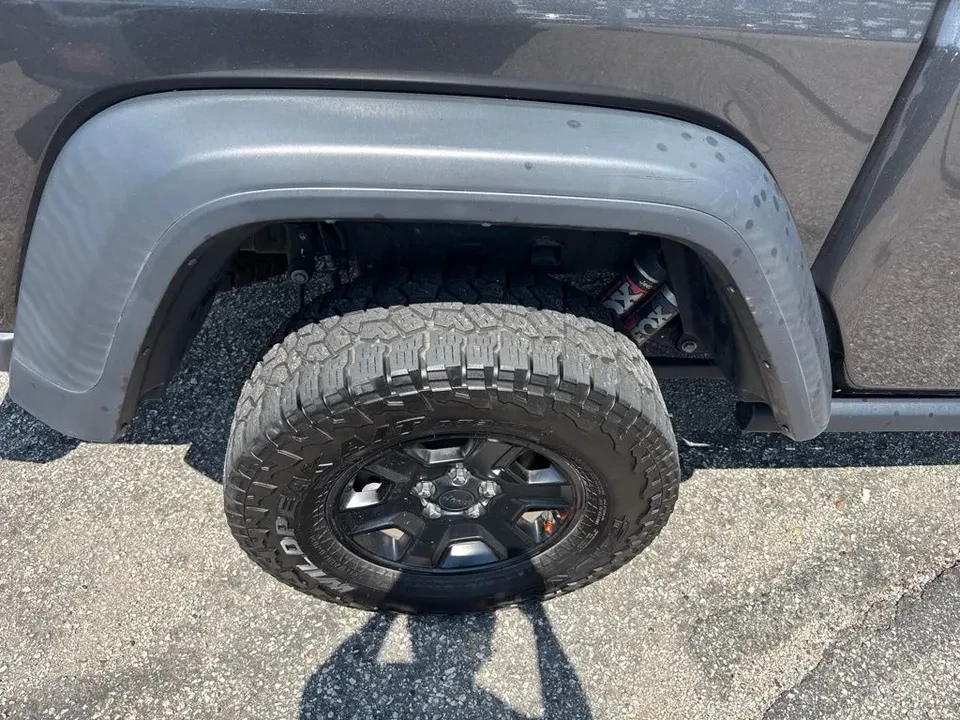 2023 Jeep JT Gladiator - Image 7 of 12