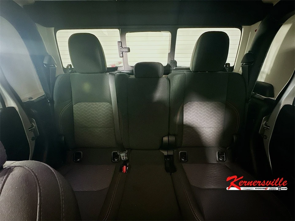2023 Jeep JT Gladiator - Image 13 of 21