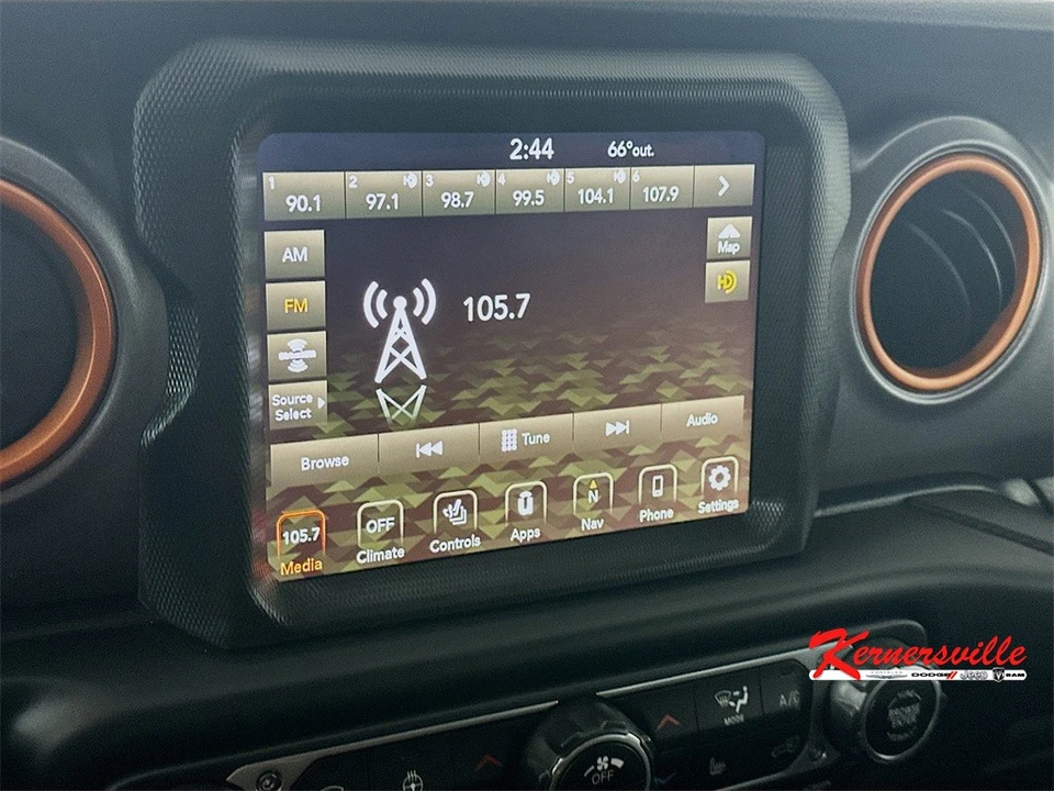 2023 Jeep JT Gladiator - Image 17 of 21