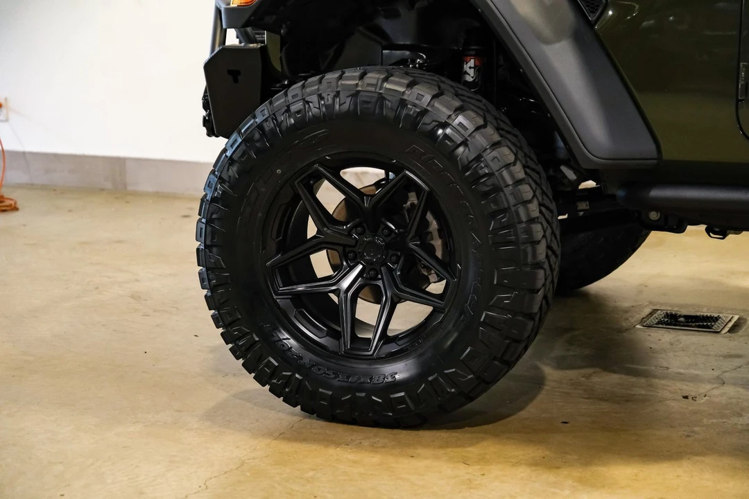 2023 Jeep JT Gladiator - Image 8 of 12