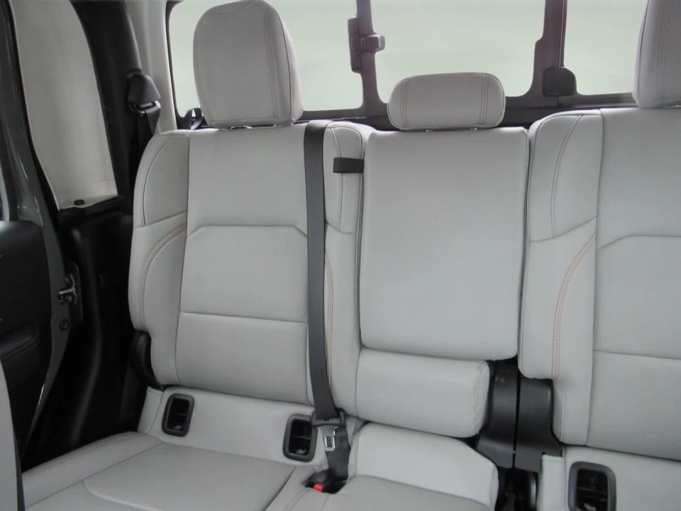 2023 Jeep JT Gladiator - Image 11 of 21