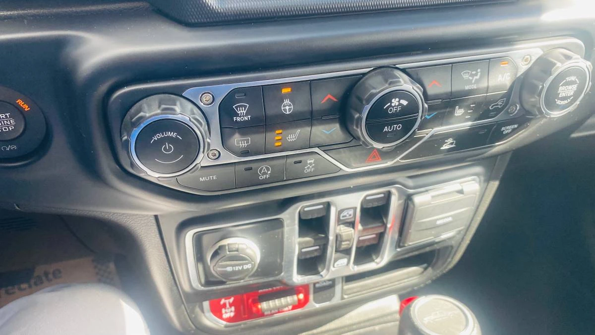 2023 Jeep JT Gladiator - Image 17 of 20
