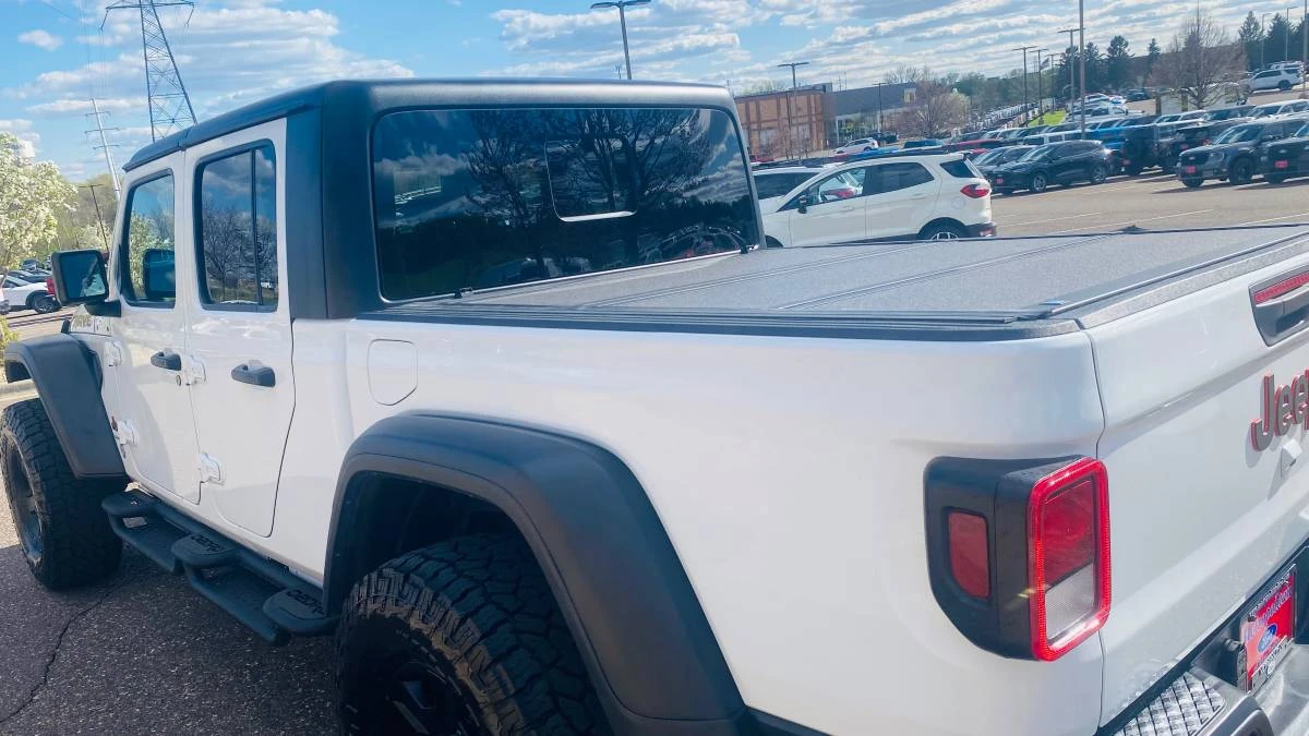 2023 Jeep JT Gladiator - Image 2 of 20