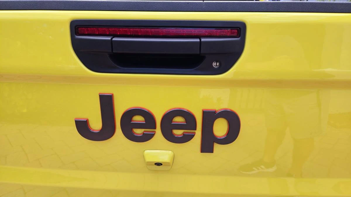 2023 Jeep JT Gladiator - Image 13 of 21