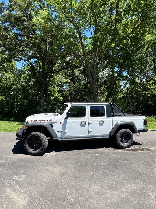 2023 Jeep JT Gladiator - Image 5 of 10