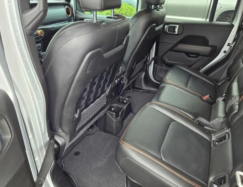2023 Jeep JT Gladiator - Image 11 of 12