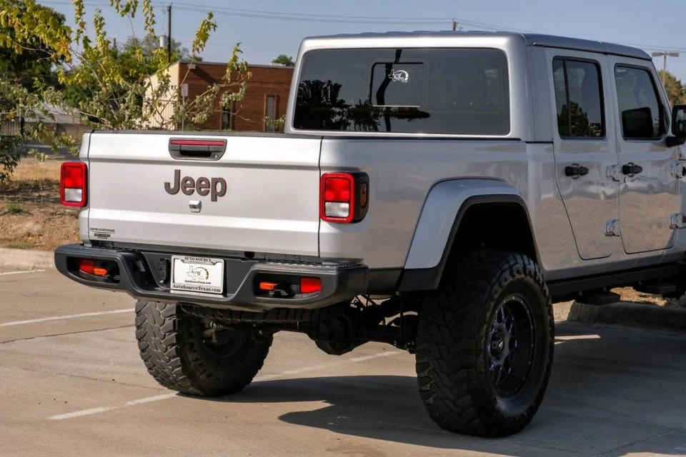 2023 Jeep JT Gladiator - Image 10 of 20