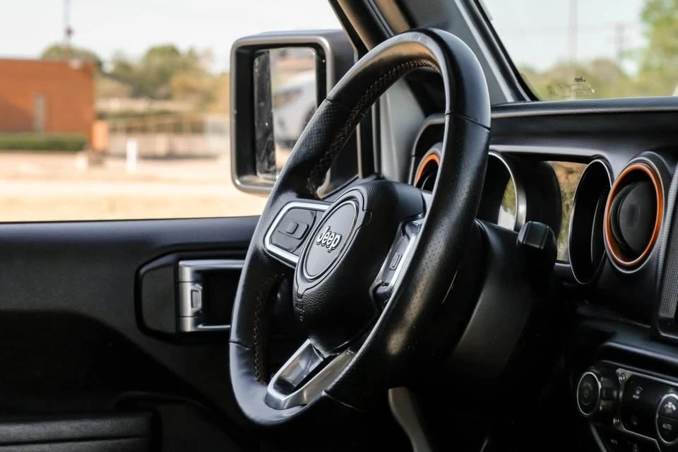 2023 Jeep JT Gladiator - Image 16 of 20