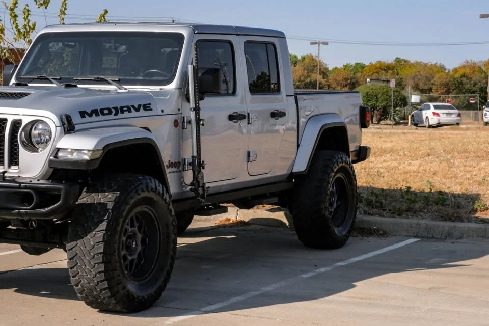 2023 Jeep JT Gladiator - Image 8 of 20