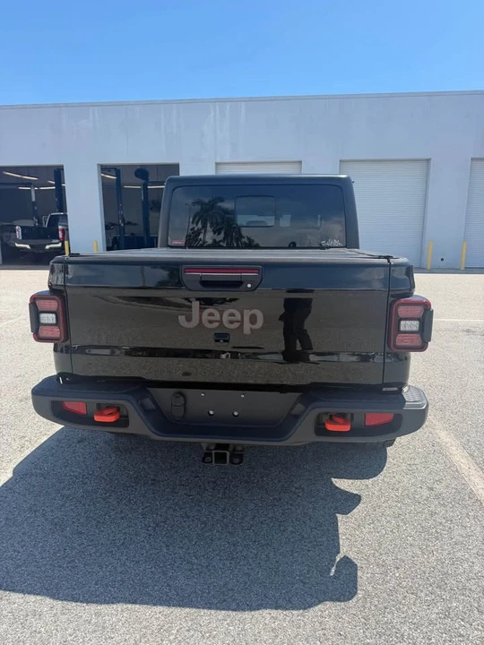2023 Jeep JT Gladiator - Image 6 of 20