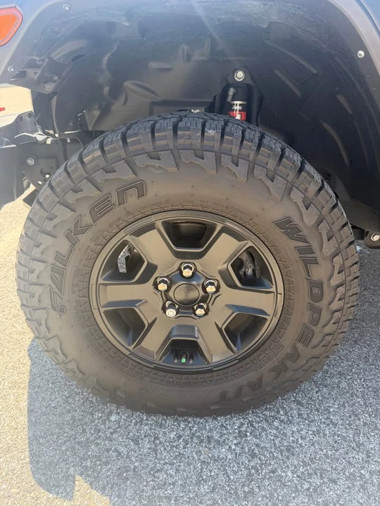 2023 Jeep JT Gladiator - Image 11 of 20