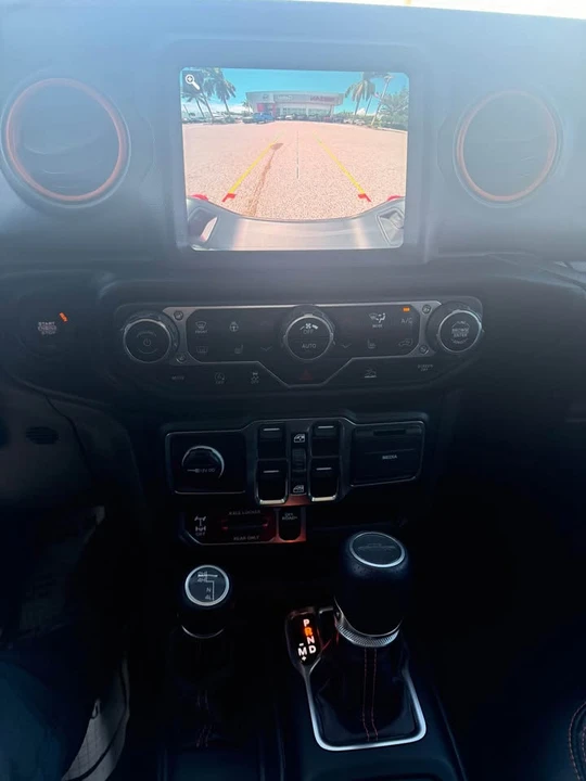 2023 Jeep JT Gladiator - Image 16 of 20