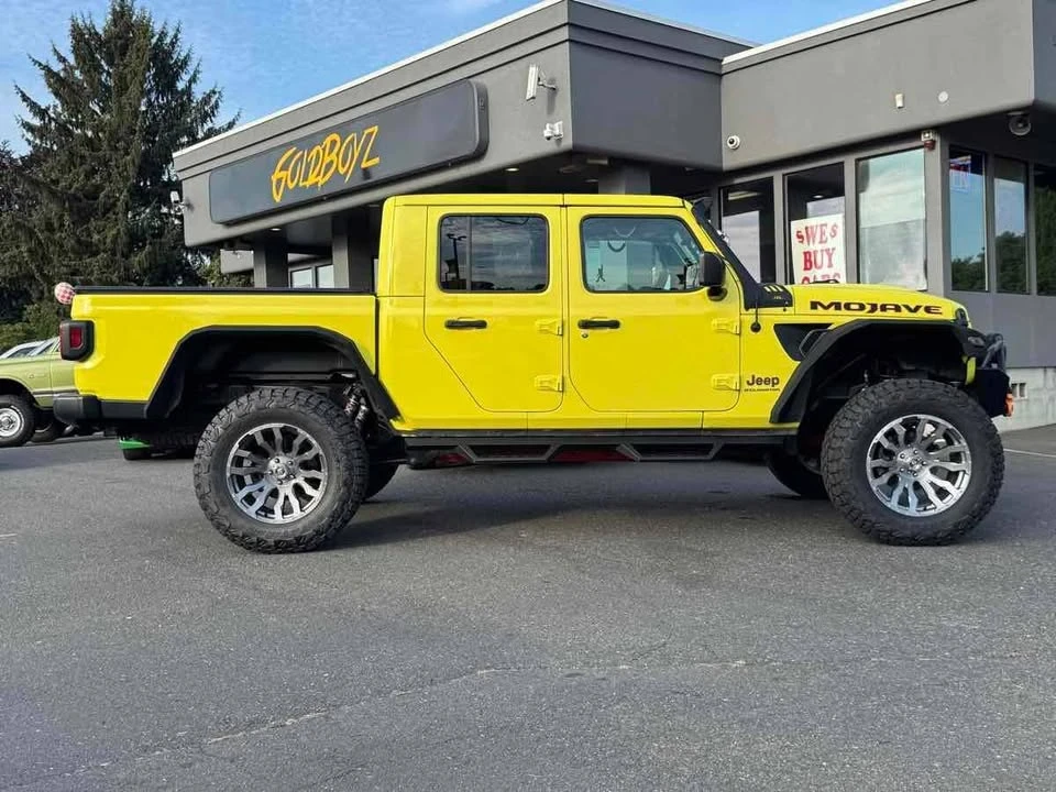 2023 Jeep JT Gladiator - Image 2 of 20