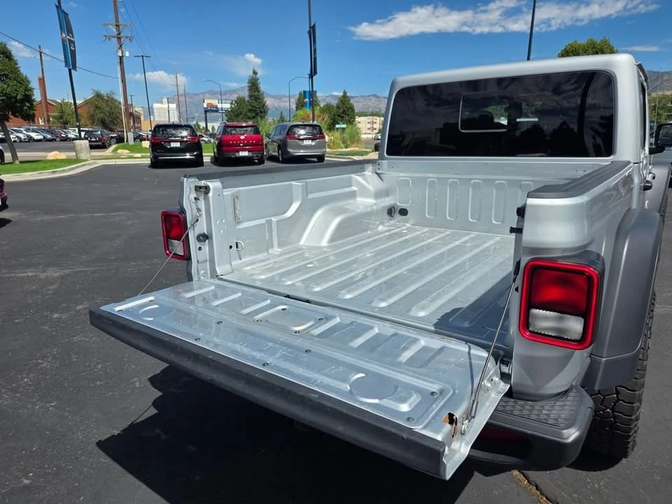 2023 Jeep JT Gladiator - Image 10 of 20