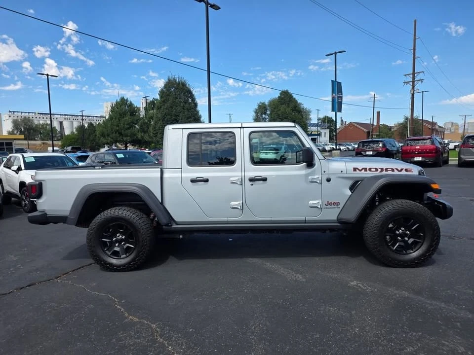 2023 Jeep JT Gladiator - Image 2 of 17