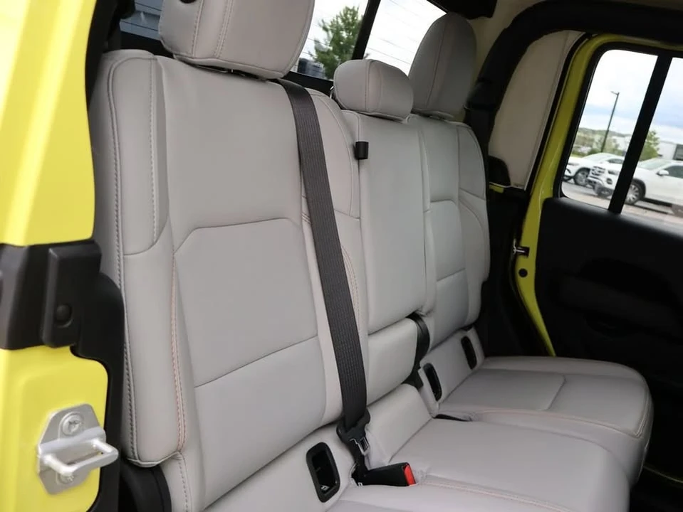 2023 Jeep JT Gladiator - Image 14 of 20