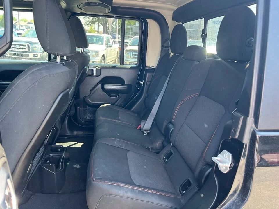 2023 Jeep JT Gladiator - Image 10 of 14