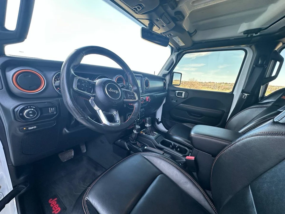 2023 Jeep JT Gladiator - Image 18 of 24
