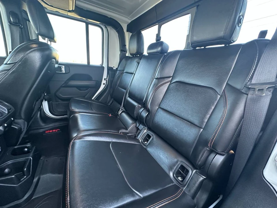 2023 Jeep JT Gladiator - Image 20 of 24
