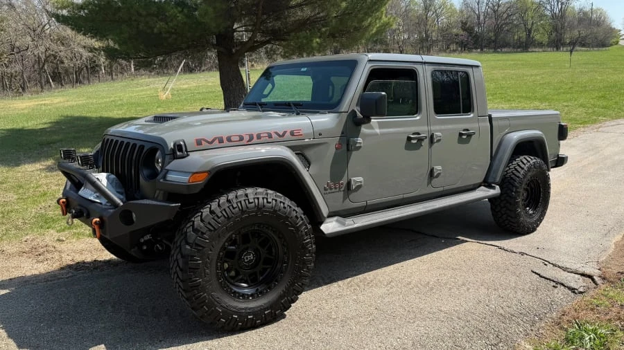 2023 Jeep JT Gladiator - Image 4 of 12