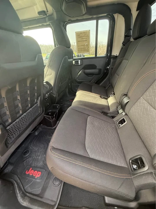 2023 Jeep JT Gladiator - Image 11 of 16