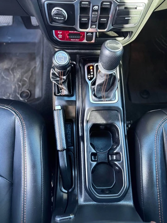 2023 Jeep JT Gladiator - Image 9 of 11