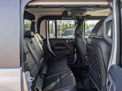 2023 Jeep JT Gladiator - Image 11 of 21