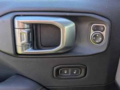 2023 Jeep JT Gladiator - Image 15 of 21