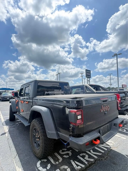 2023 Jeep JT Gladiator - Image 4 of 8