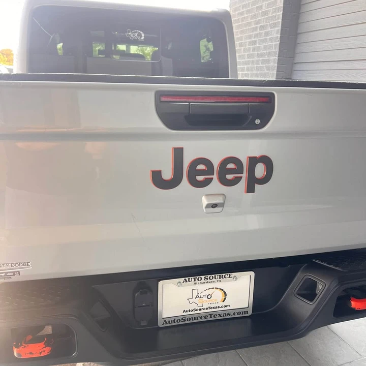 2023 Jeep JT Gladiator - Image 10 of 11