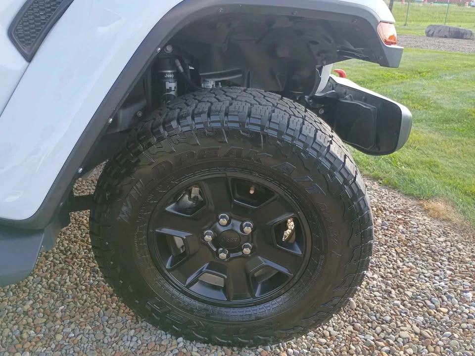 2023 Jeep JT Gladiator - Image 9 of 20