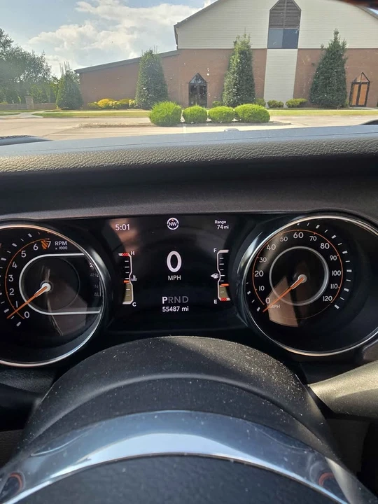 2023 Jeep JT Gladiator - Image 12 of 19