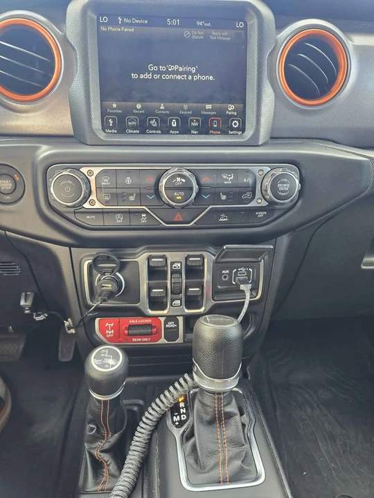 2023 Jeep JT Gladiator - Image 13 of 19