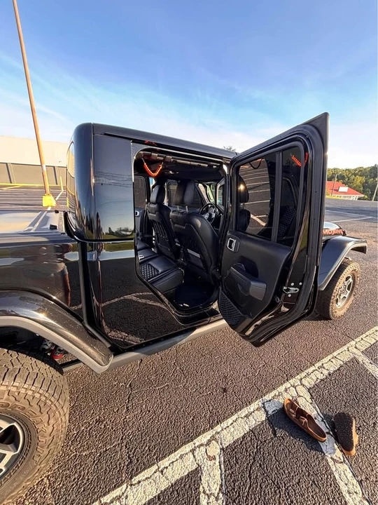 2023 Jeep JT Gladiator - Image 6 of 18