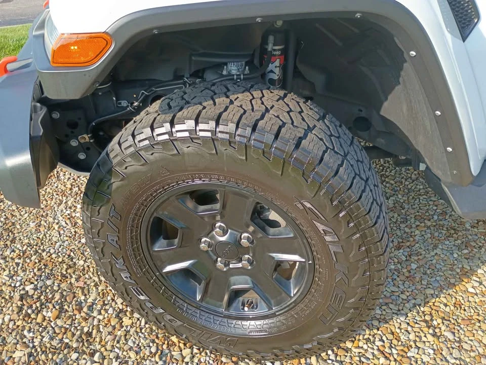 2023 Jeep JT Gladiator - Image 12 of 20