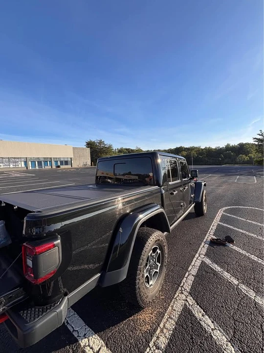 2023 Jeep JT Gladiator - Image 7 of 18