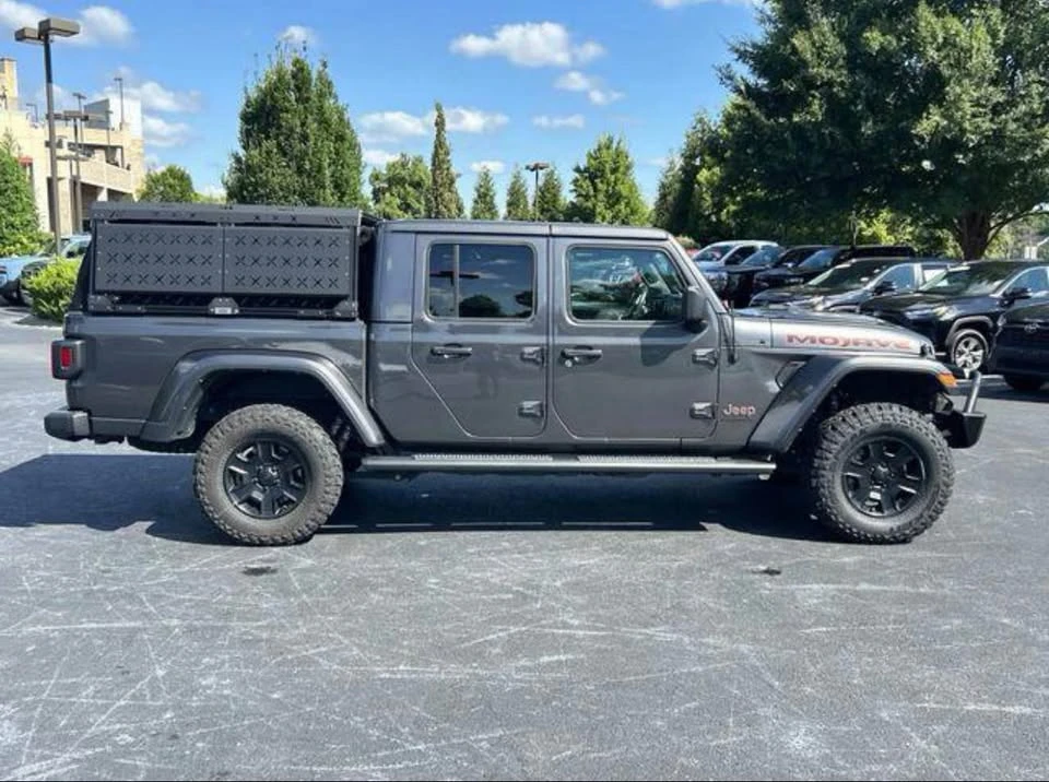 2023 Jeep JT Gladiator - Image 2 of 18