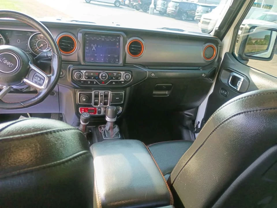 2023 Jeep JT Gladiator - Image 17 of 20