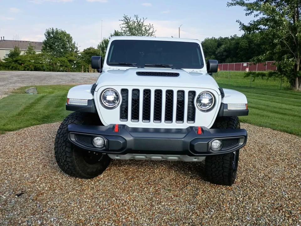 2023 Jeep JT Gladiator - Image 2 of 20