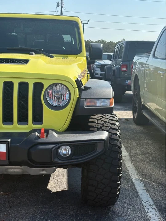 2023 Jeep JT Gladiator - Image 7 of 14