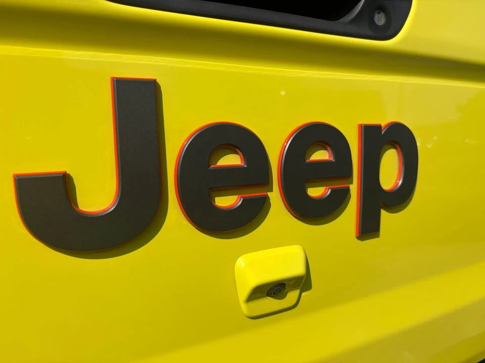 2023 Jeep JT Gladiator - Image 11 of 14