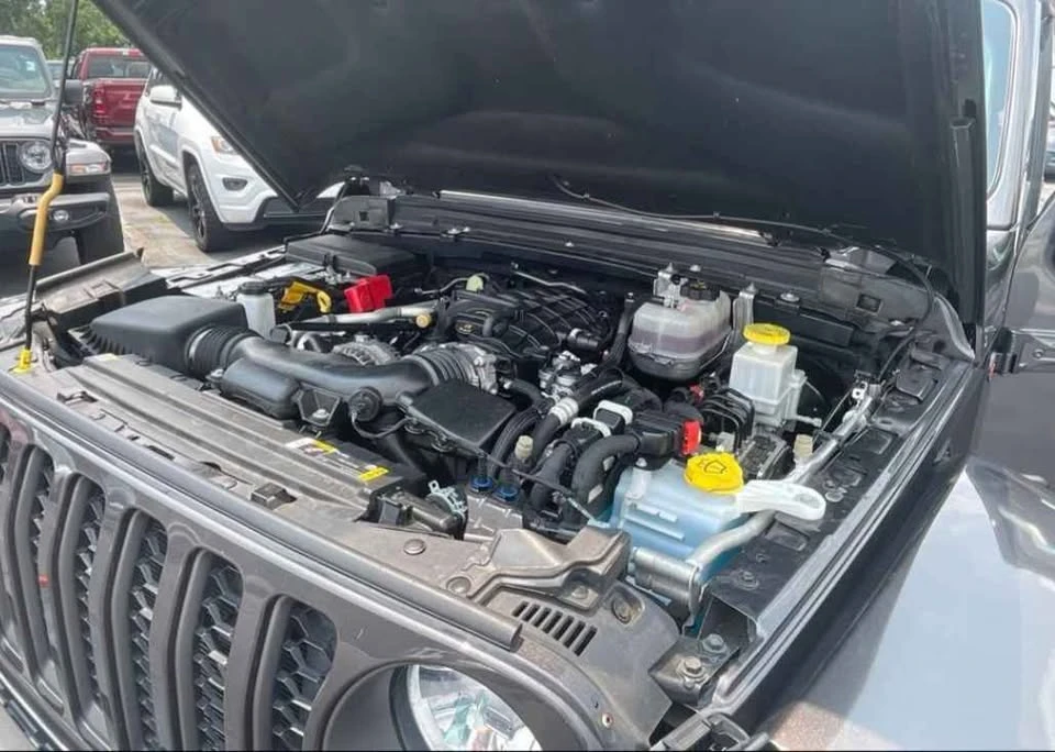 2023 Jeep JT Gladiator - Image 6 of 13