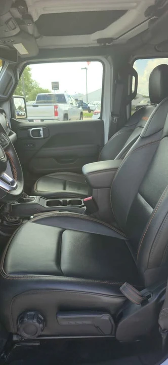 2023 Jeep JT Gladiator - Image 8 of 9