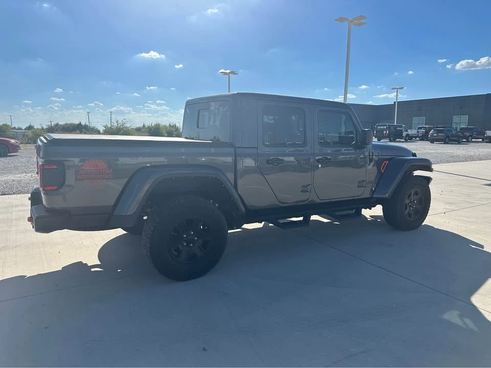 2023 Jeep JT Gladiator - Image 2 of 18