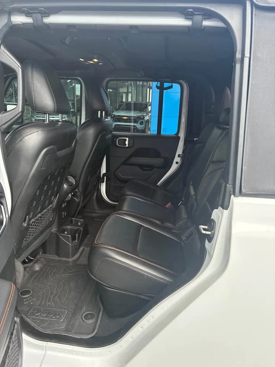 2023 Jeep JT Gladiator - Image 6 of 9