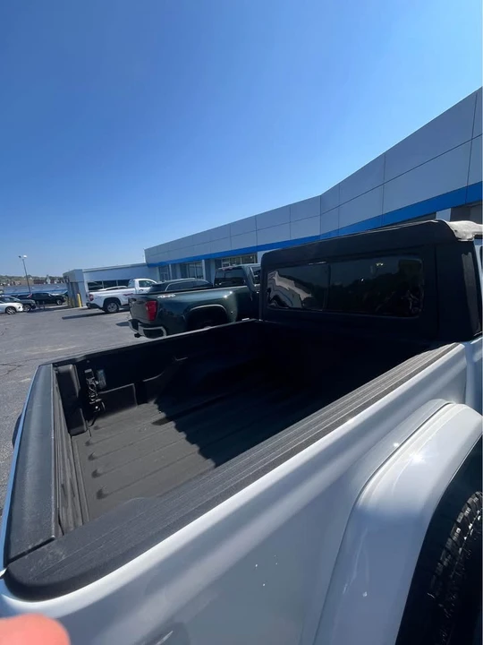 2023 Jeep JT Gladiator - Image 6 of 10