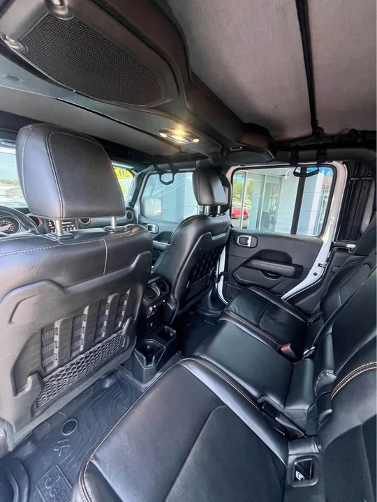 2023 Jeep JT Gladiator - Image 9 of 10