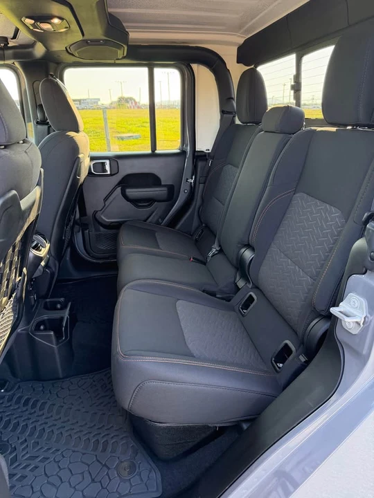 2023 Jeep JT Gladiator - Image 6 of 12
