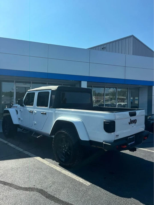 2023 Jeep JT Gladiator - Image 4 of 10